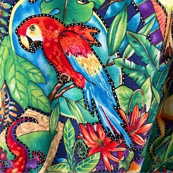 SCRUB MED BirdJungle  motif Scrub Tops. Size 2/4. 100% Cotton. 2 Front Pockets - Picture 7 of 10